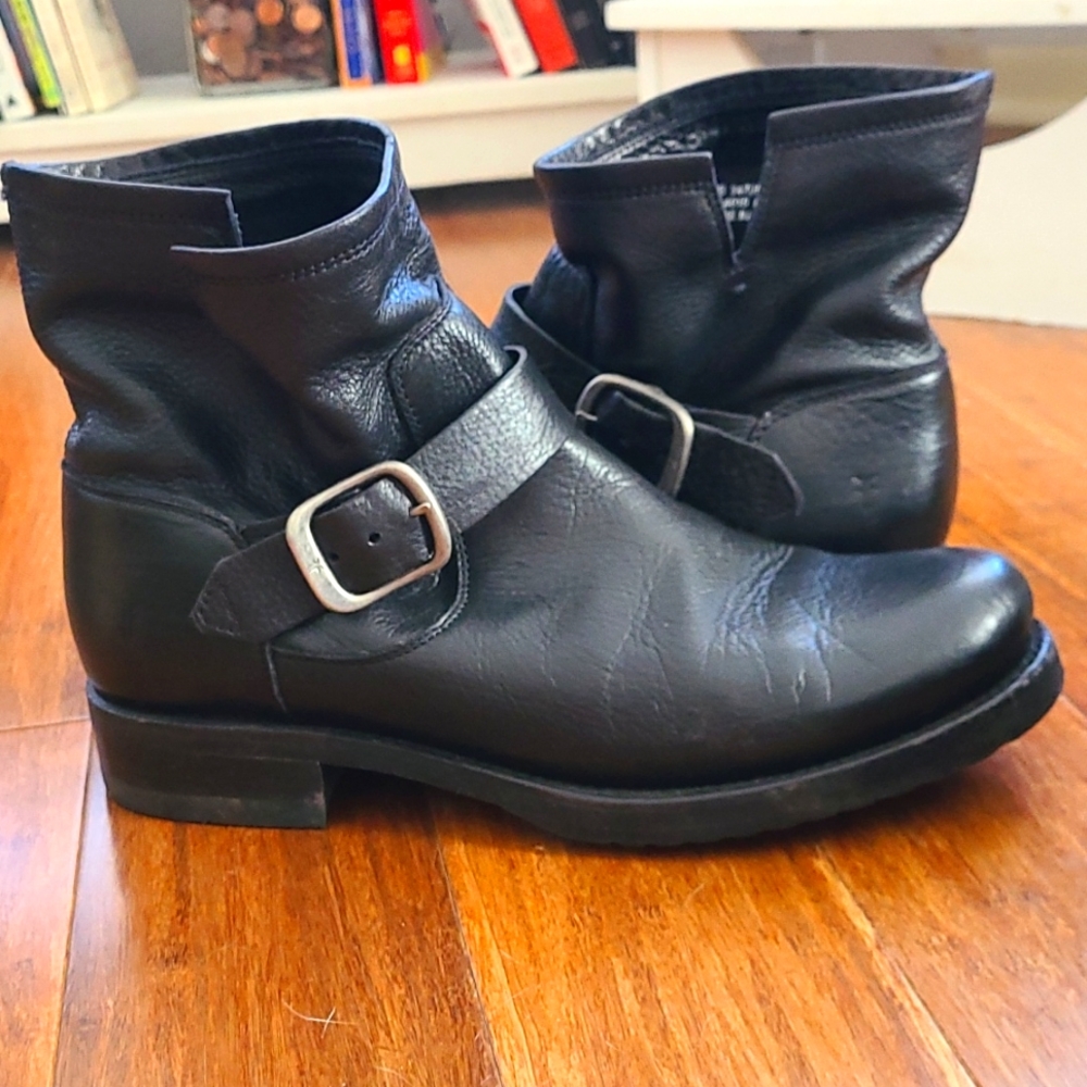 frye Veronica booties